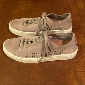 NWT Toms Sneakers